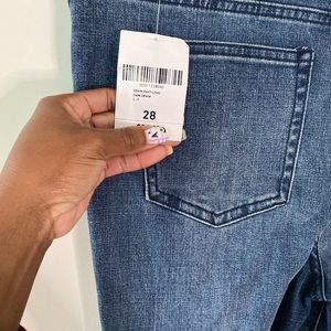 Forever 21 bell bottom jeans. Size 28 NWT